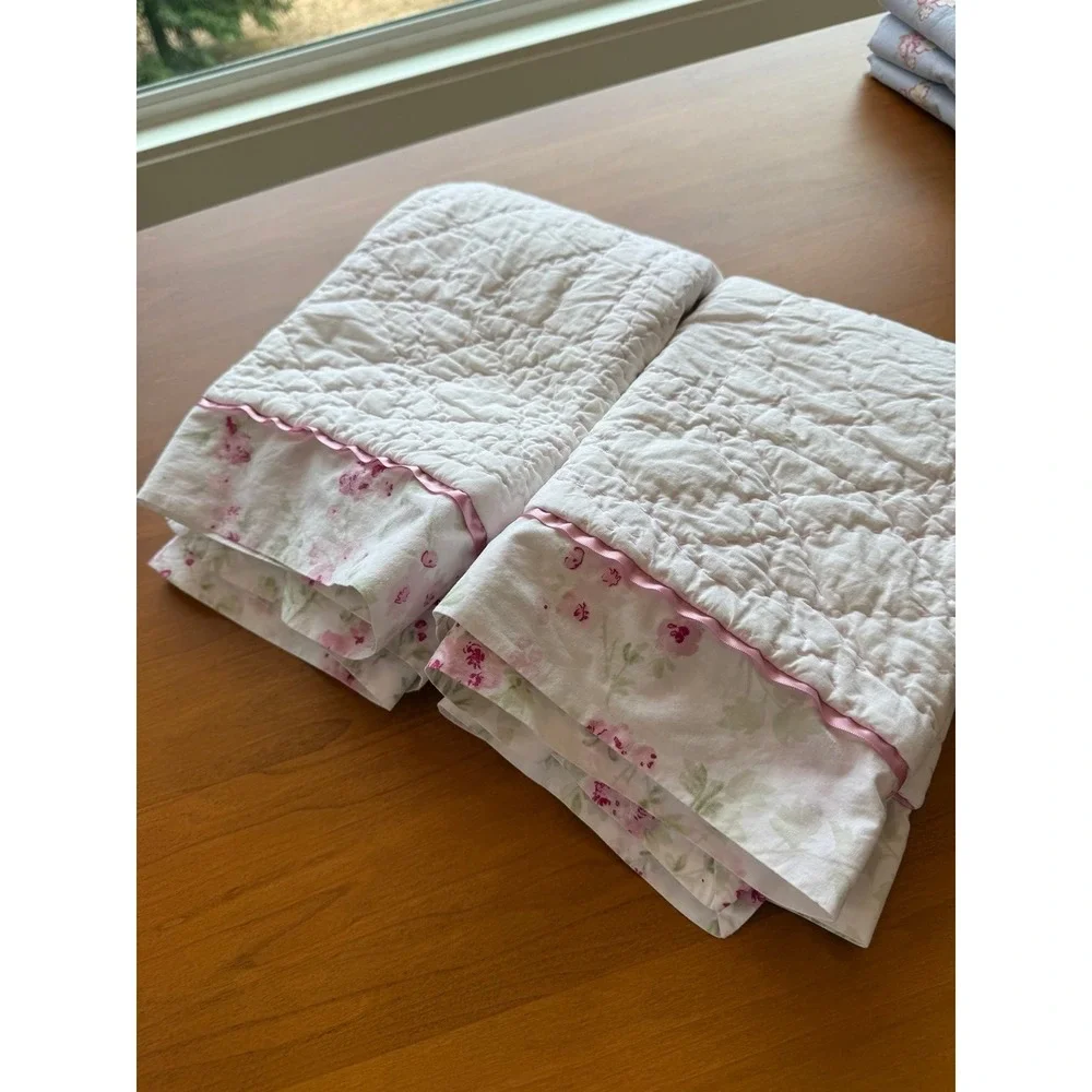Rachel Ashwell Simply Shabby Chic standard size pillow shams